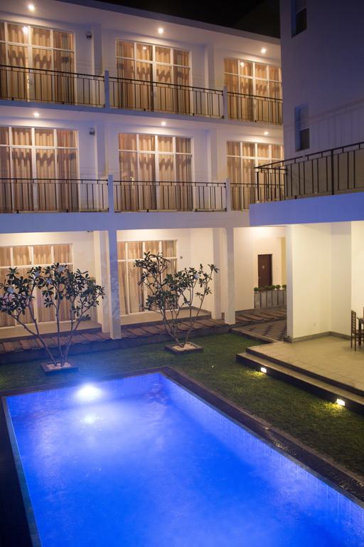 The Suite 262 Negombo Exterior photo